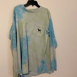 Long sleeve t-shirt